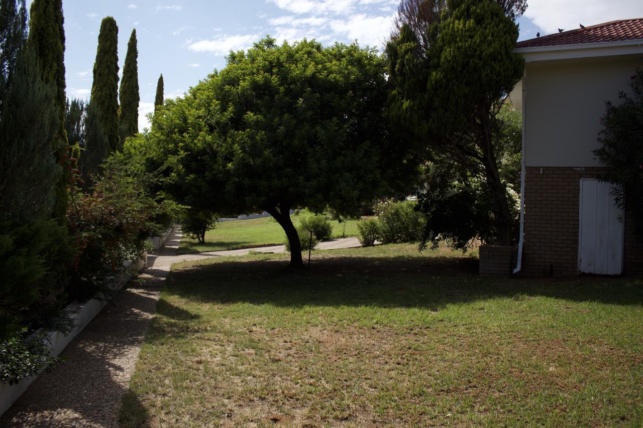 Pentagon Guesthouse Bloemfontein Exterior photo